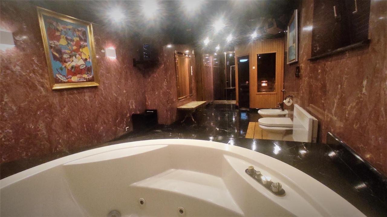 Studio 5 Warsaw Exterior photo